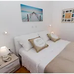 Large Between Split And Trogir Apartman