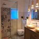 Large Between Split And Trogir Apartman *