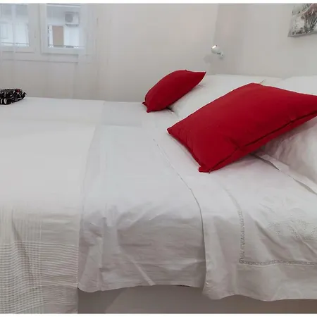 Appartement Large Between Split And Trogir Kaštela